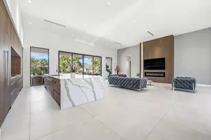 1000 SW 93rd Ave, Plantation, FL 33324 - Photo 8