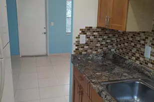 3240 NE 16th St, Pompano Beach, FL 33062 - Photo 8