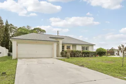 702 SE Lighthouse Avenue SE, Port Saint Lucie, FL 34983 - Photo 2