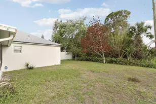 702 SE Lighthouse Ave SE, Port Saint Lucie, FL 34983 - Photo 26