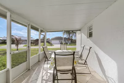 702 SE Lighthouse Avenue SE, Port Saint Lucie, FL 34983 - Photo 2