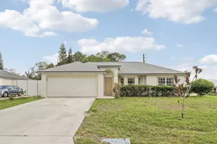 702 SE Lighthouse Ave SE, Port Saint Lucie, FL 34983 - Photo 1