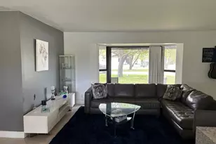 2400 SW 86th Ave, Davie, FL 33324 - Photo 4