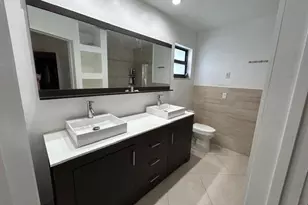 2400 SW 86th Ave, Davie, FL 33324 - Photo 30