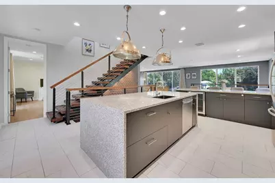 640 NE 17th Way, Fort Lauderdale, FL 33304 - Photo 6