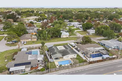 2503 Chesterfield Drive, Fort Pierce, FL 34982 - Photo 36