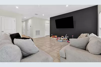 177 Dabou Loop, Belle Glade, FL 33430 - Photo 10