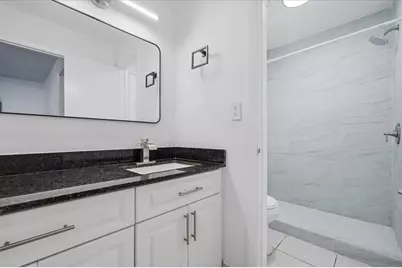 3907 NW 76th Terrace, Hollywood, FL 33024 - Photo 6