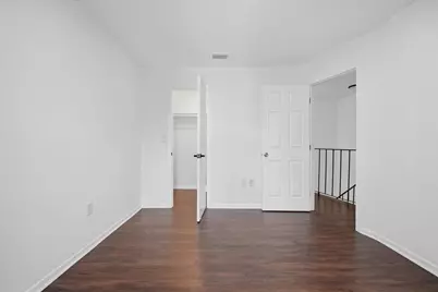 3907 NW 76th Terrace, Hollywood, FL 33024 - Photo 12