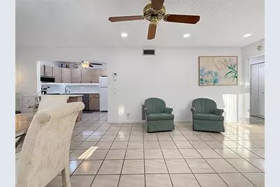 301 Knotty Pine Circle #D2, Greenacres, FL 33463 - Photo 4