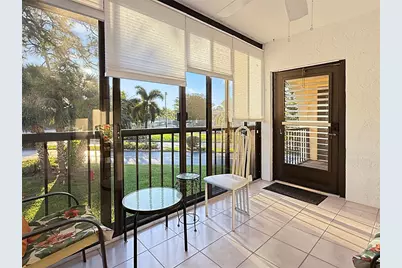 301 Knotty Pine Circle #D2, Greenacres, FL 33463 - Photo 2