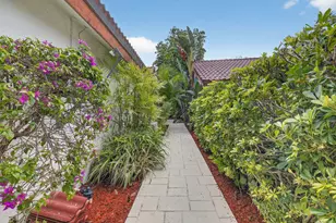 21700 Club Villa Terrace, Boca Raton, FL 33433 - Photo 4
