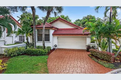21700 Club Villa Terrace, Boca Raton, FL 33433 - Photo 2