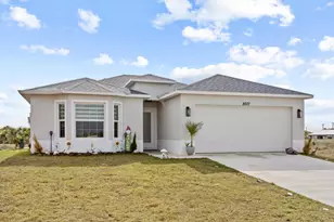 8607 SW 7th Ln, Okeechobee, FL 34974 - Photo 2