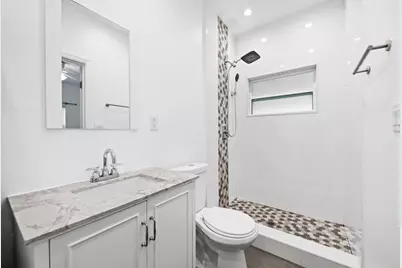 35 SE 12th Street, Dania Beach, FL 33004 - Photo 18