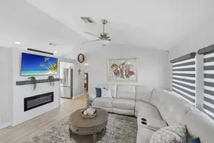 5754 NW Jigsaw Ln, Port Saint Lucie, FL 34986 - Photo 14