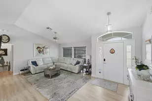 5754 NW Jigsaw Ln, Port Saint Lucie, FL 34986 - Photo 10