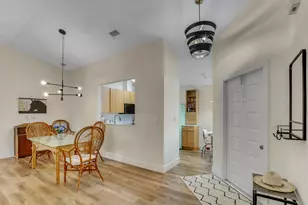 2492 Bedford Mews Dr, Wellington, FL 33414 - Photo 6