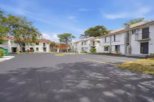 3940 NW 76th Terrace, Davie, FL 33024 - Photo 2