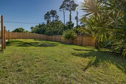 1415 SW 16th Ct Court SW, Vero Beach, FL 32962 - Photo 32