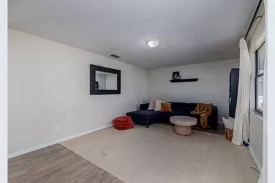 1415 SW 16th Ct Court SW, Vero Beach, FL 32962 - Photo 10