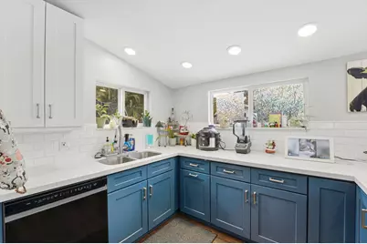 2725 NE 6th Avenue, Wilton Manors, FL 33334 - Photo 14