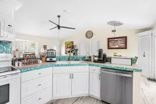 2114 SE Midtown Rd, Port Saint Lucie, FL 34952 - Photo 14