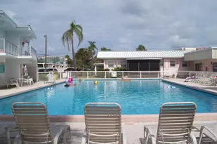 908 Villas Dr, Venice, FL 34285 - Photo 28