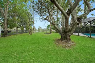 1738 Lindsey Ct, Wellington, FL 33414 - Photo 32