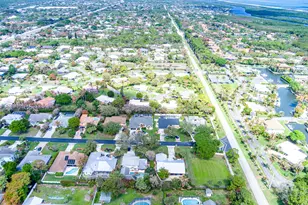 8789 SE Woodwind St, Hobe Sound, FL 33455 - Photo 60