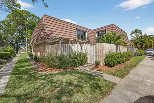 711 7th Ln, Palm Beach Gardens, FL 33418 - Photo 1