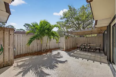 711 7th Lane, Palm Beach Gardens, FL 33418 - Photo 6