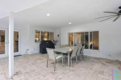 2001 Embassy Drive, West Palm Beach, FL 33401 - Photo 40