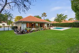 2001 Embassy Dr, West Palm Beach, FL 33401 - Photo 34