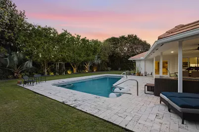 2001 Embassy Drive, West Palm Beach, FL 33401 - Photo 44