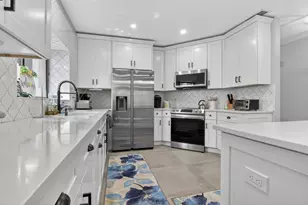 1143 Duncan Cir, Palm Beach Gardens, FL 33418 - Photo 4