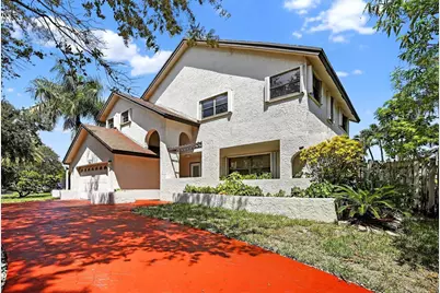 8201 SW 57th Street, Davie, FL 33328 - Photo 4