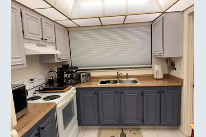 4042 NW 19th Street #409, Lauderhill, FL 33313 - Photo 6