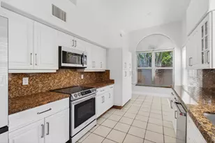 7848 Travelers Tree Dr, Boca Raton, FL 33433 - Photo 12