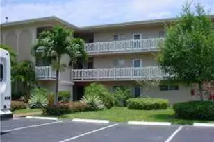 2687 Garden Dr N, Lake Worth Beach, FL 33461 - Photo 1