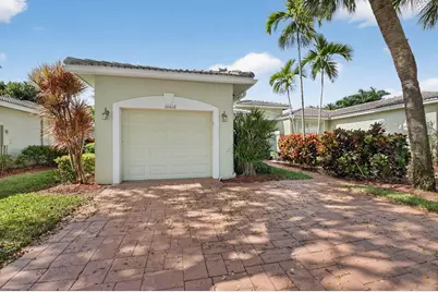 10612 Royal Caribbean Circle, Boynton Beach, FL 33437 - Photo 2