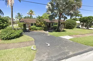 2456 Middle River Dr, Fort Lauderdale, FL 33305 - Photo 1