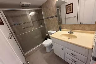 300 NE 14th Ave, Hallandale Beach, FL 33009 - Photo 24