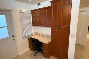 300 NE 14th Ave, Hallandale Beach, FL 33009 - Photo 4