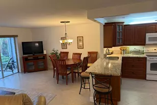 300 NE 14th Ave, Hallandale Beach, FL 33009 - Photo 2