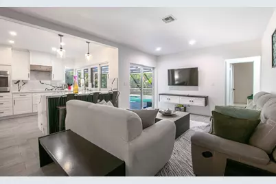 4507 Norfolk Island Pine Drive, Tamarac, FL 33319 - Photo 16
