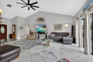 5875 Sun Pointe Cir, Boynton Beach, FL 33437 - Photo 4