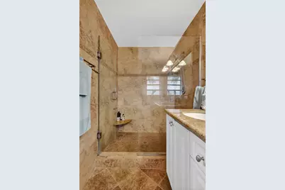 5875 Sun Pointe Circle, Boynton Beach, FL 33437 - Photo 2