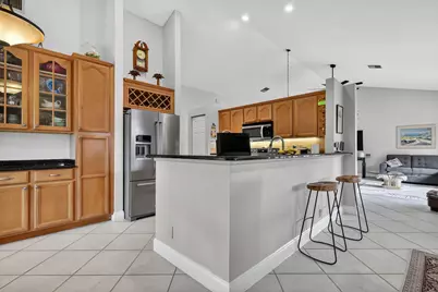 5875 Sun Pointe Circle, Boynton Beach, FL 33437 - Photo 8