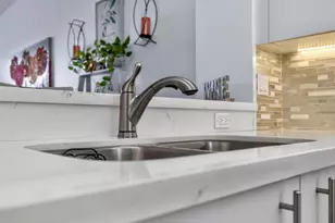 7708 Trent Dr, Tamarac, FL 33321 - Photo 28